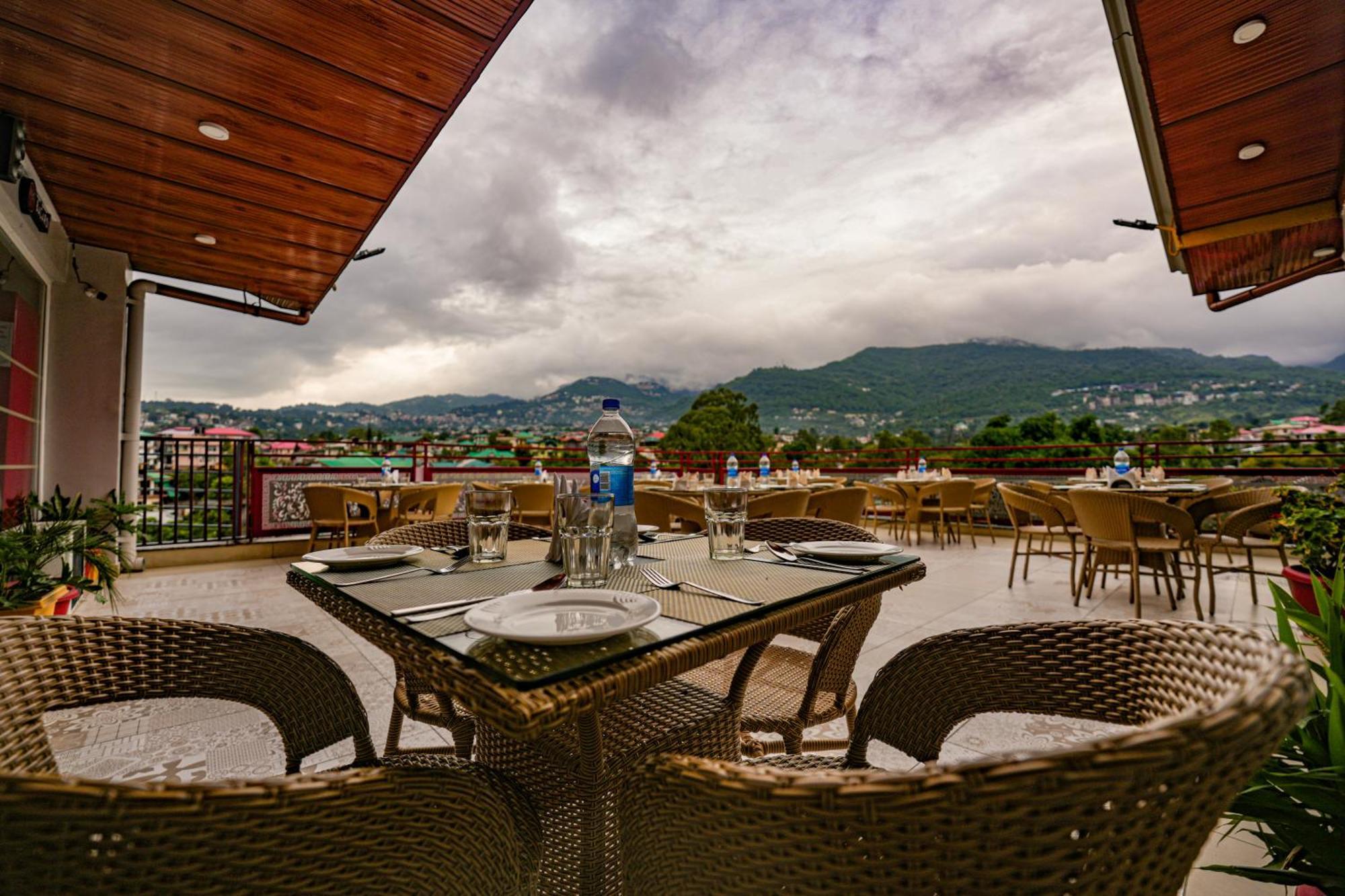 Hotel Square One By D'Polo Dharamsala Zewnętrze zdjęcie